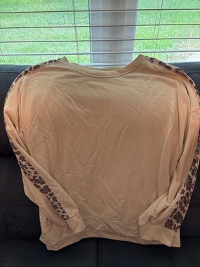 Umgee Cream Pullover with Leopard-Trim Sleeves